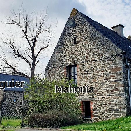 L'Auberge De La Porte Saint-Jouan-des-Guérets Extérieur photo