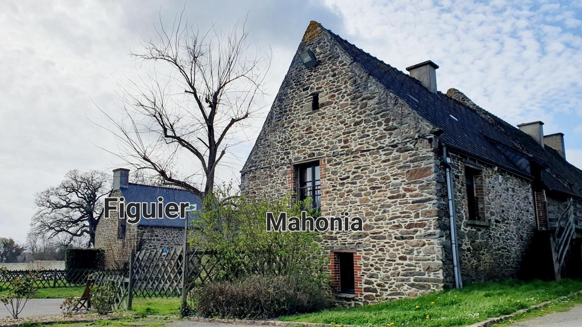 L'Auberge De La Porte Saint-Jouan-des-Guérets Extérieur photo