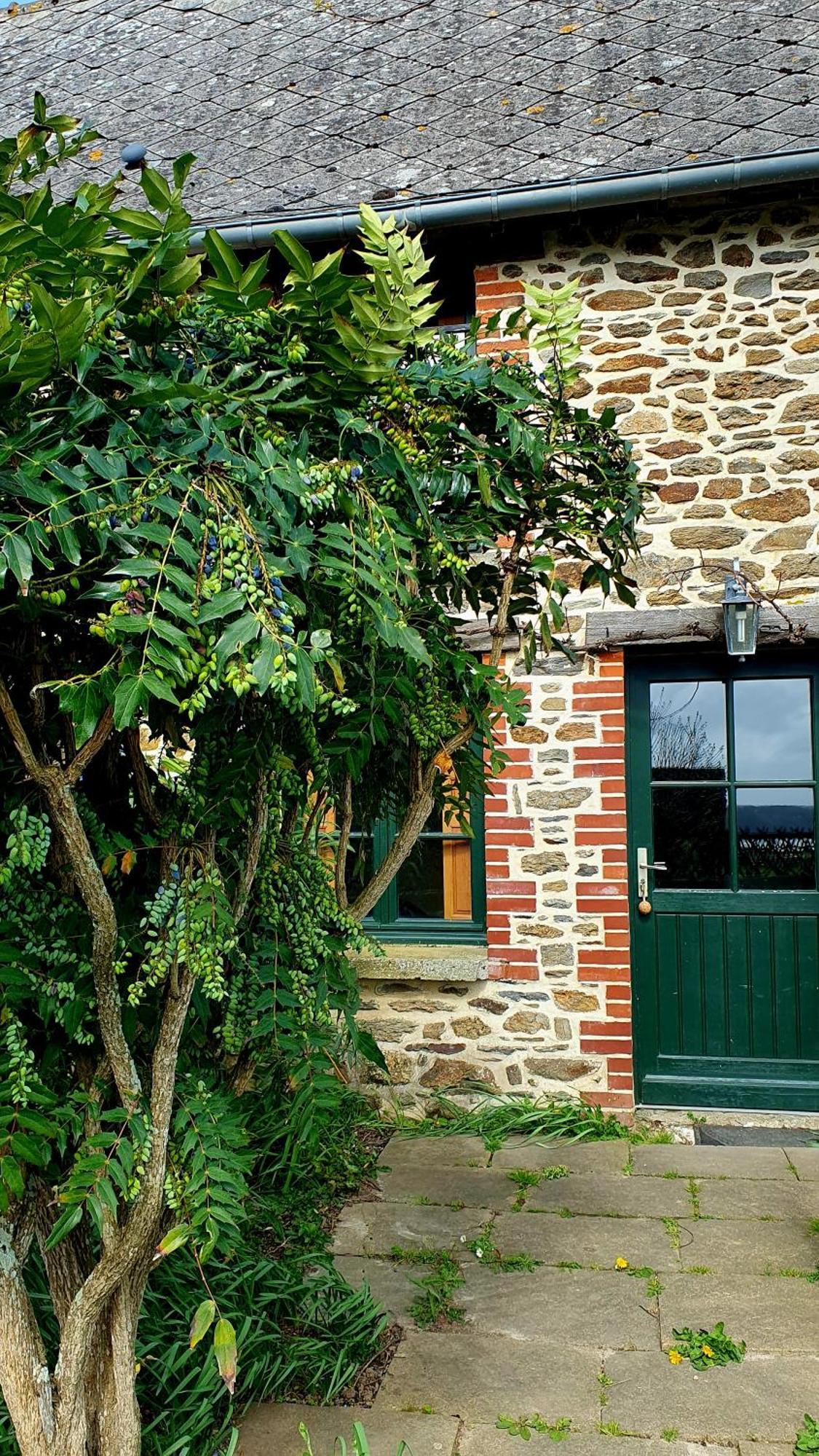 L'Auberge De La Porte Saint-Jouan-des-Guérets Extérieur photo