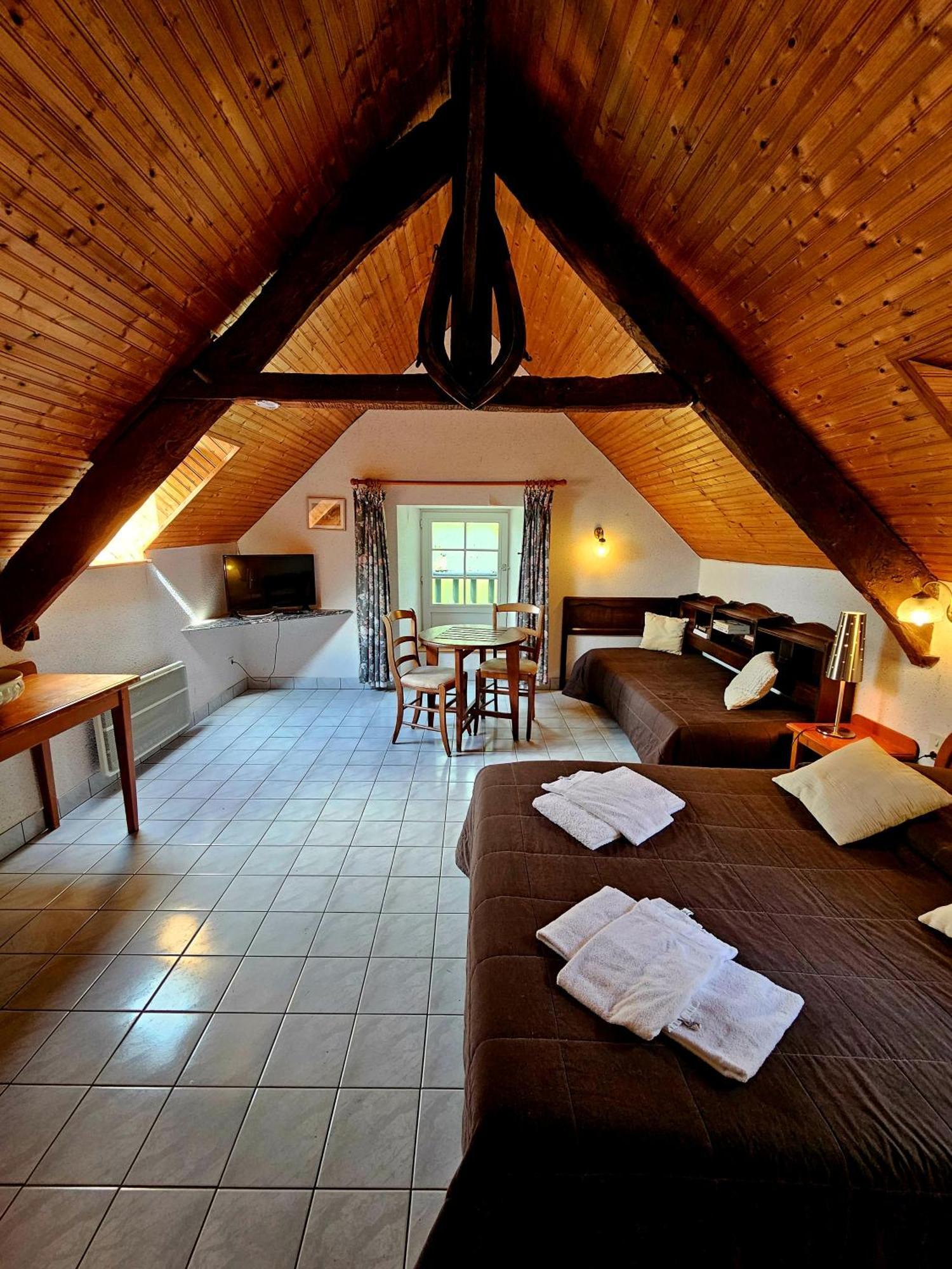 L'Auberge De La Porte Saint-Jouan-des-Guérets Chambre photo